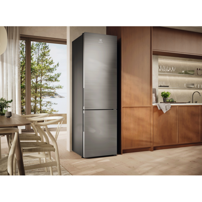Electrolux - Samostojeći hladnjak sa zamrzivačem - ENT7MD36X