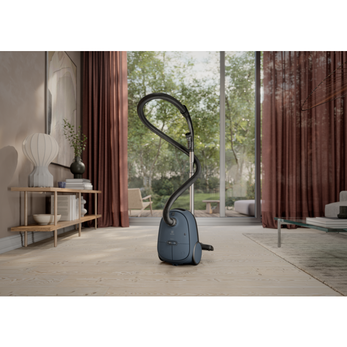 Electrolux - Usisavač s vrećicom - EB61C2DBP