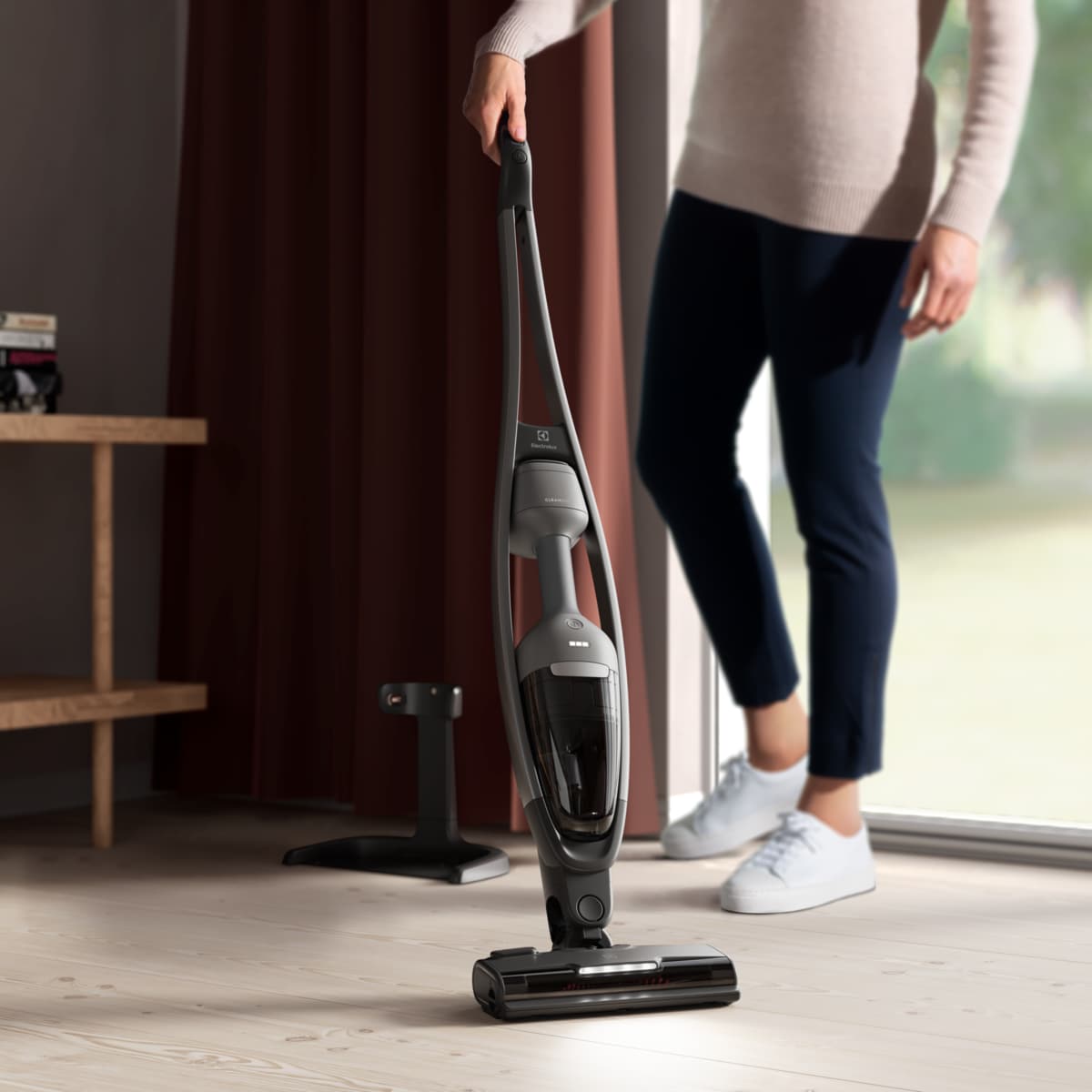 Electrolux - Bežični štapni usisavač - ES62CB25DH