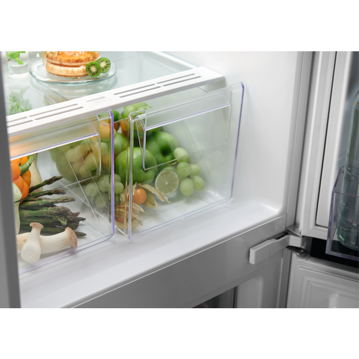 Electrolux - Ugradbeni hladnjak sa zamrzivačem - LND5FE18S