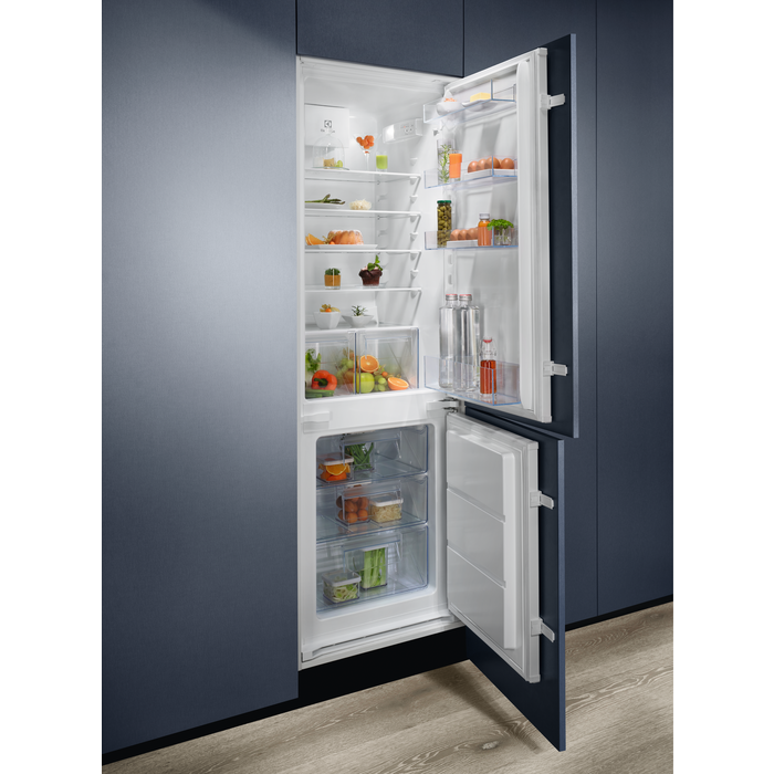 Electrolux - Ugradbeni hladnjak sa zamrzivačem - LND5FE18S
