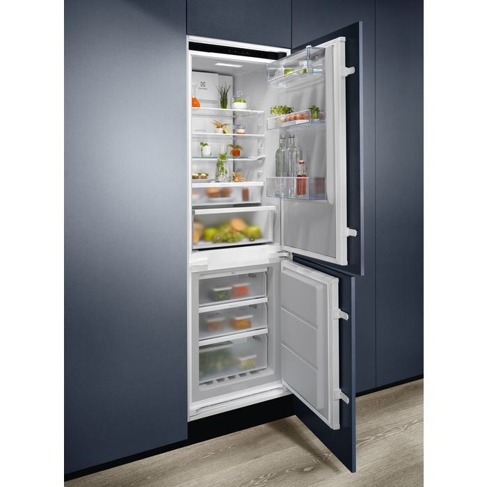 Electrolux - Ugradbeni hladnjak sa zamrzivačem - ENT6ME18S