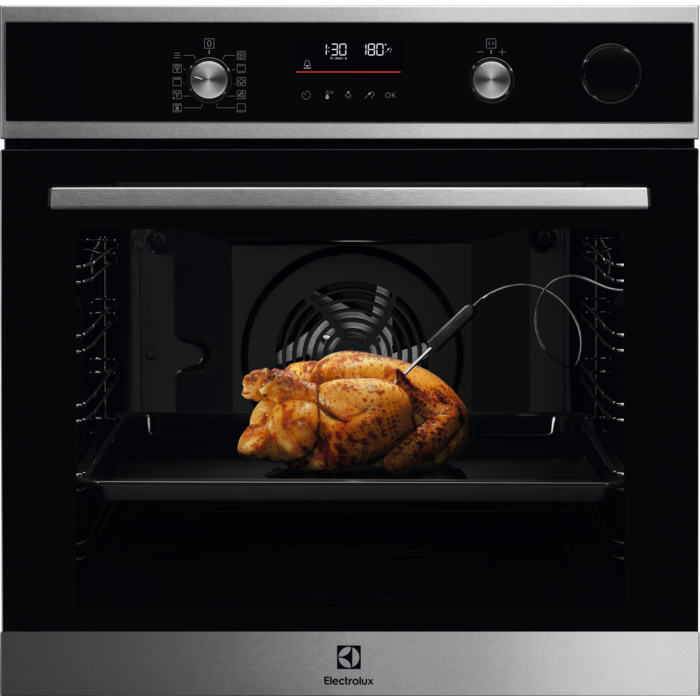 Electrolux 700 SteamCrisp ugradbena pećnica