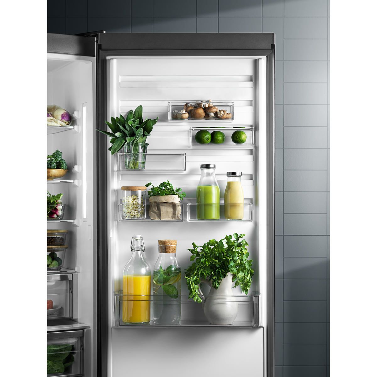 Electrolux - Samostojeći hladnjak sa zamrzivačem - LNT7ME32X3