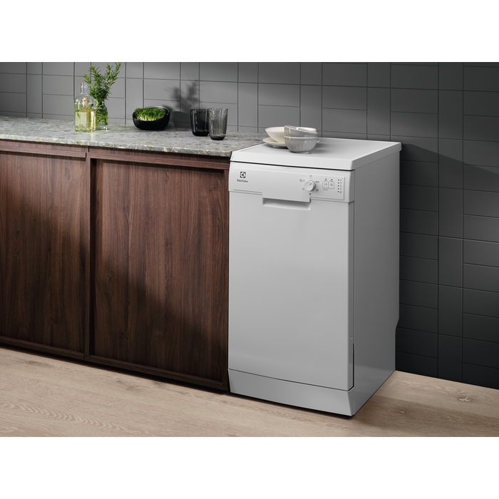Electrolux - 45 cm dishwasher - ESA12110SW