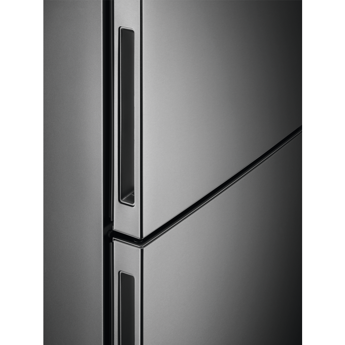 Electrolux - Samostojeći hladnjak sa zamrzivačem - LNT7ME32X3