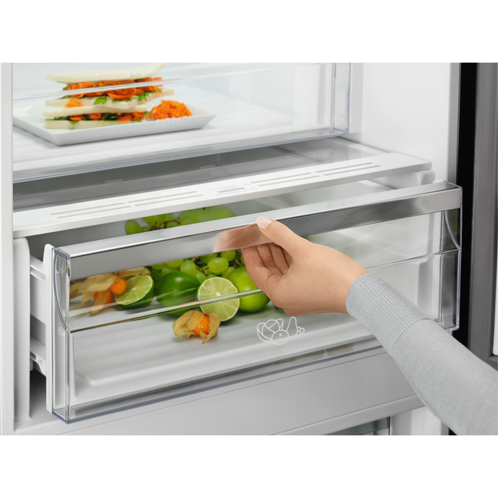 Electrolux - Samostojeći hladnjak sa zamrzivačem - LNT7ME36K2