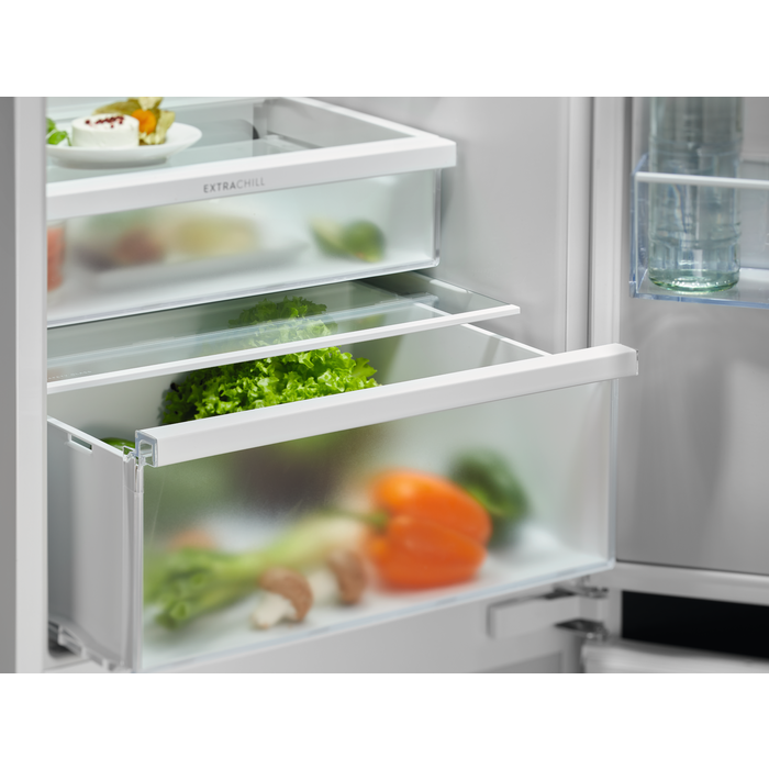 Electrolux - Ugradbeni hladnjak sa zamrzivačem - ENT6ME18S