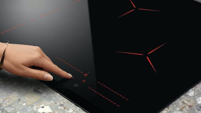 Hob with ActiveTouch function